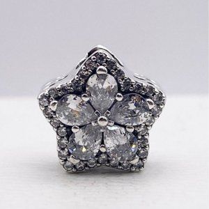Pandora Charm Sparkling Snowflake Pavé